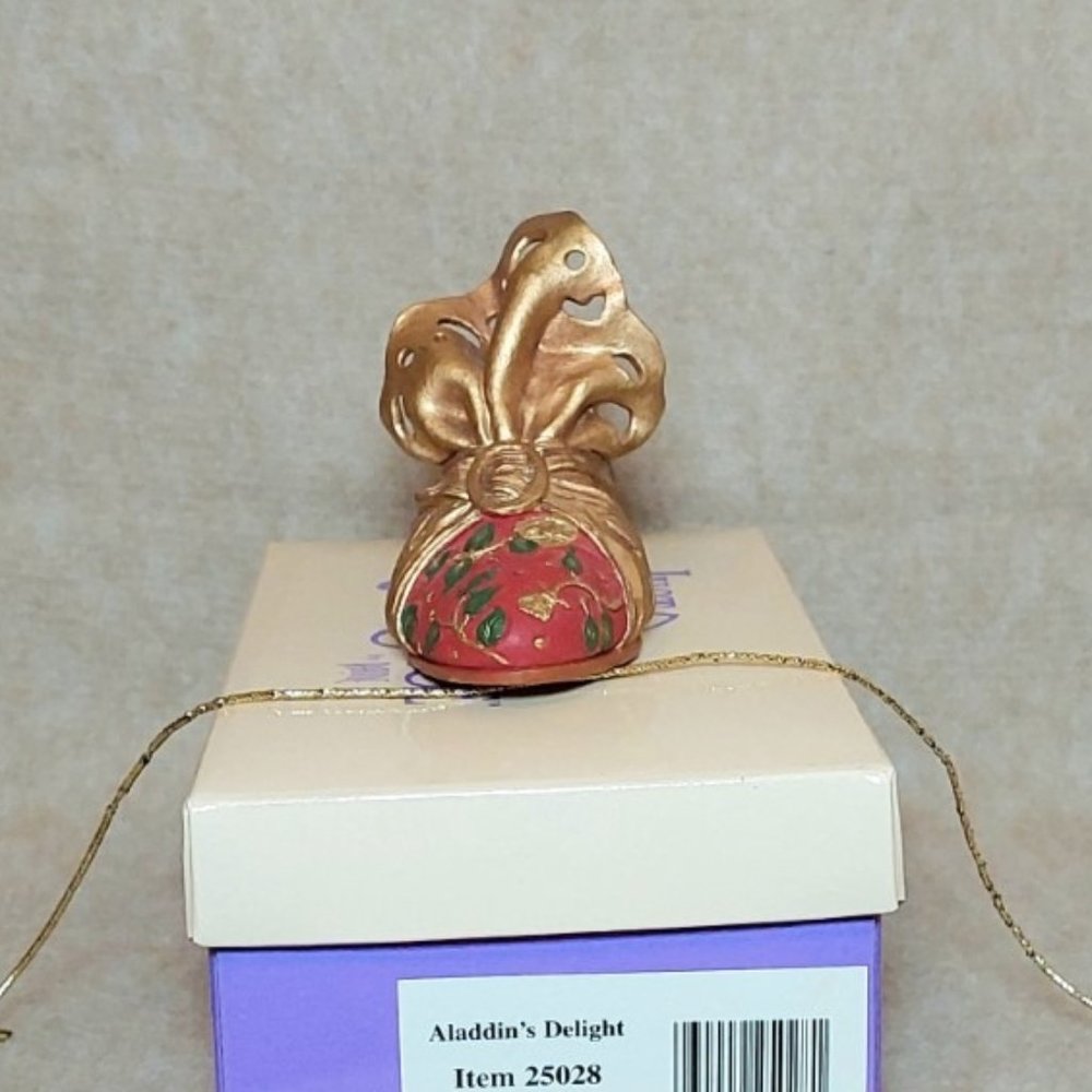 Just The Right Shoe "Aladdin's Delight" Vintage Home/Office Collectible Figurine